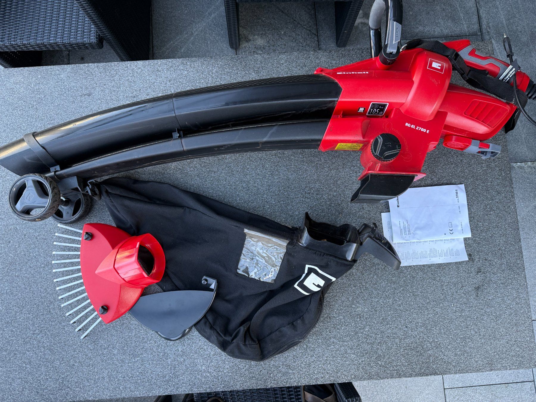 Einhell Soffiatori & Aspiratori per foglie: Laubsauger / Bläser Einhell RG-EL 2700e – Usato da Lachen SZ venduto da Blyss