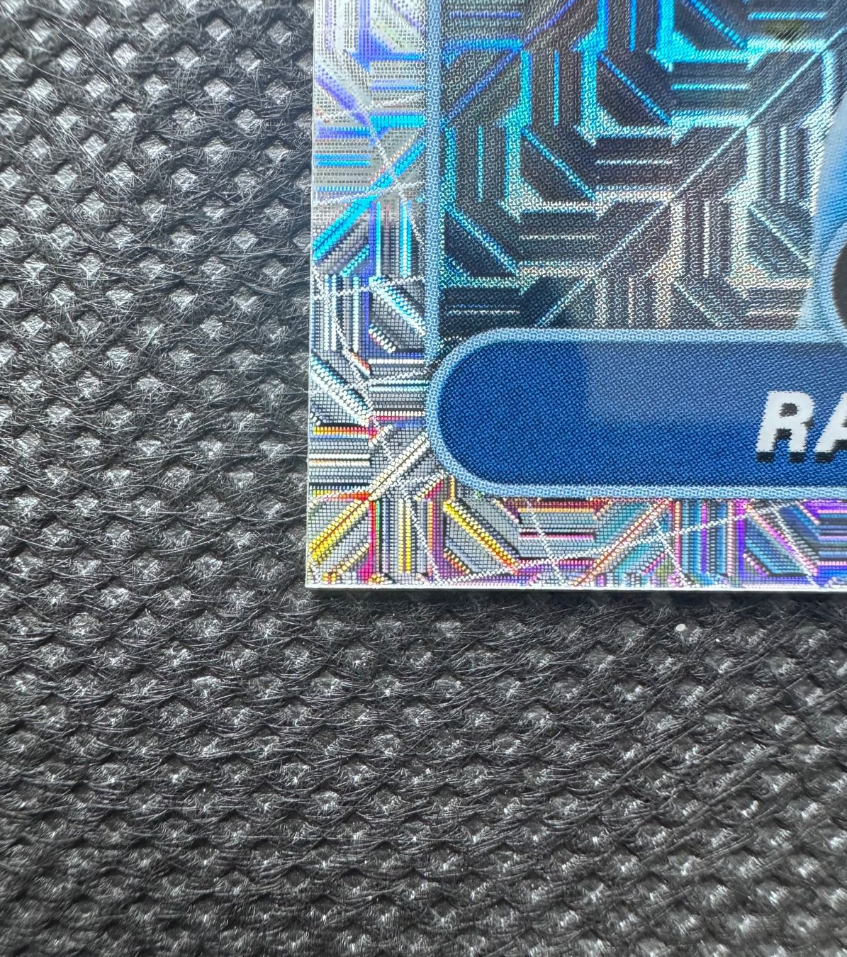 Topps Sammelbilder & Trading cards: 2025-26 Topps Merlin EPL Rayan Cherki Mojo Refractor – Gebraucht aus Reconvilier von Cardito 4