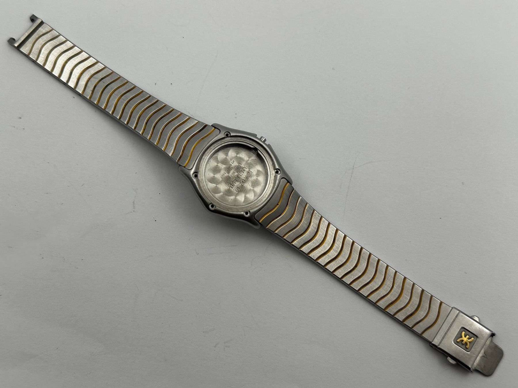 Ebel Orologi: Ebel Sport Classic Wave Gehäuse mit Band ref: 12613893 – Usato da Brüttisellen venduto da AlphaOmega05