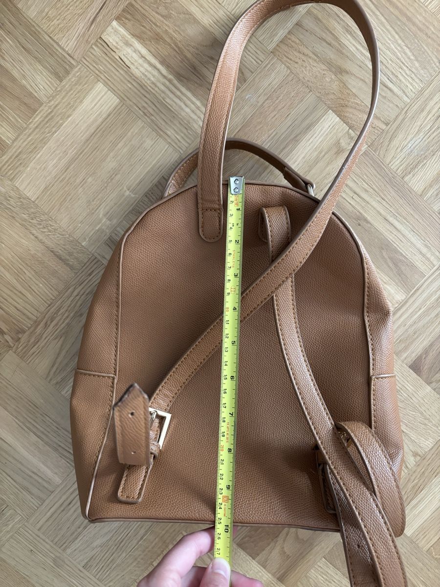Zaini: Kleiner Rucksack in Cognacbraun – Usato da Luzern venduto da aloevira 4