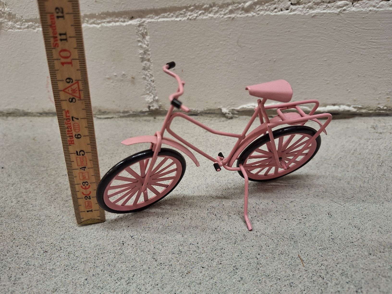 Kit di modellismo & Modellini statici: Fahrrad / Velo mini - Dekoration Pink – Nuovo (secondo la descrizione) da Regensdorf venduto da Schmim