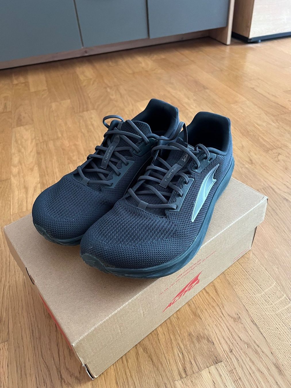 Altra Scarpe da uomo: Altra Escalante 4 Laufschuhe – Usato da Urtenen-Schönbühl venduto da david.elst