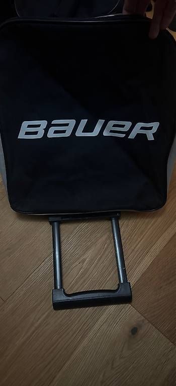 Bauer Borse: Bauer Wheeled Bag  Grosse Eishockeytasche – Usato da Koblenz venduto da lic_n9pm 1