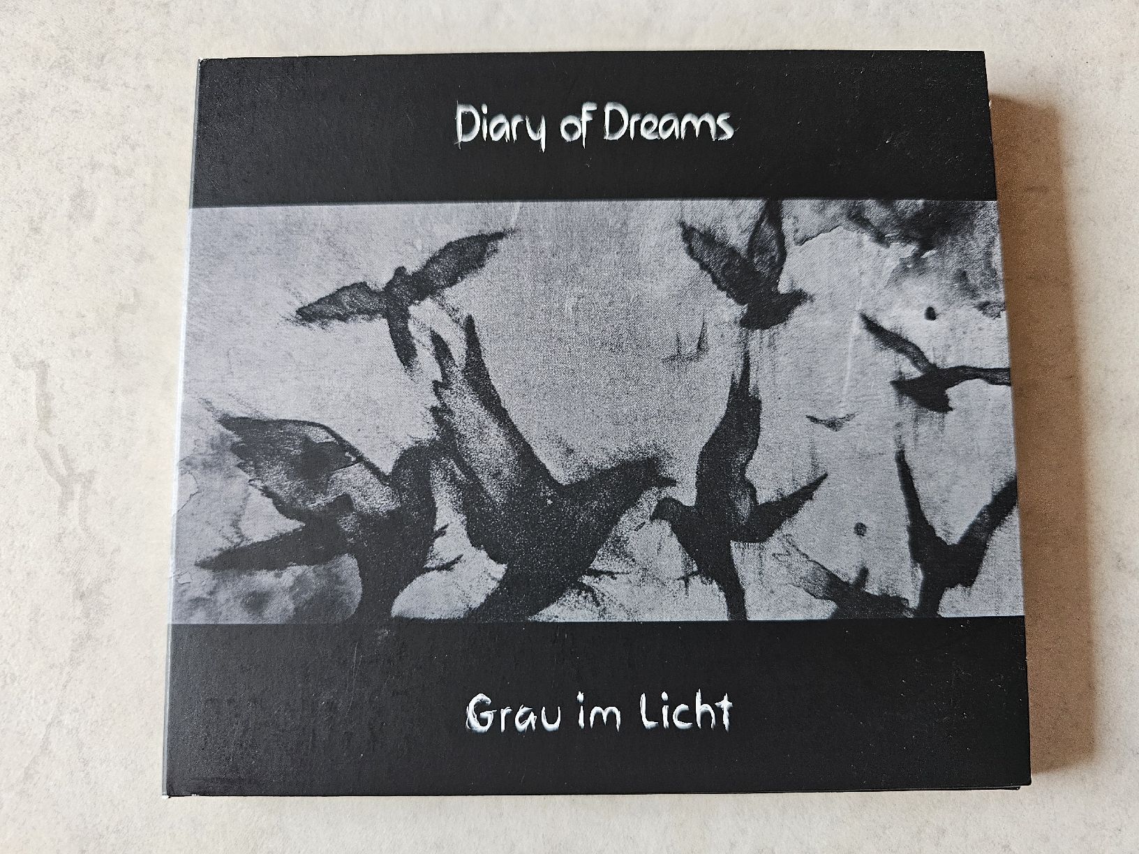 CDs: Diary Of Dreams  -  Grau im Licht – Gebraucht aus Schneisingen von backstore24