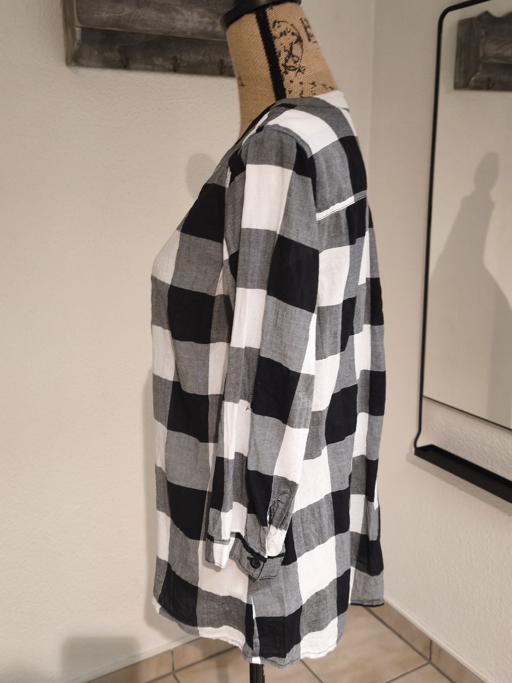 Blusen: bpc Karobluse mit Knopfleiste Grösse 40 neuwertig – Neu (gemäss Beschreibung) aus Emmetten von SecondhandSiska 1