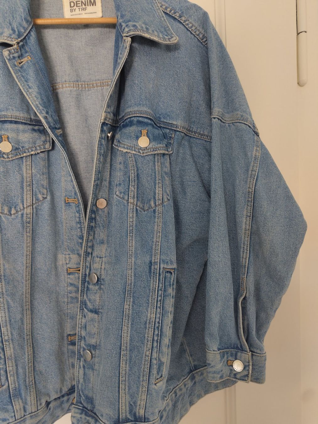 Zara Vestes: Jeansjacke – D'occasion à Bern par Linii 3