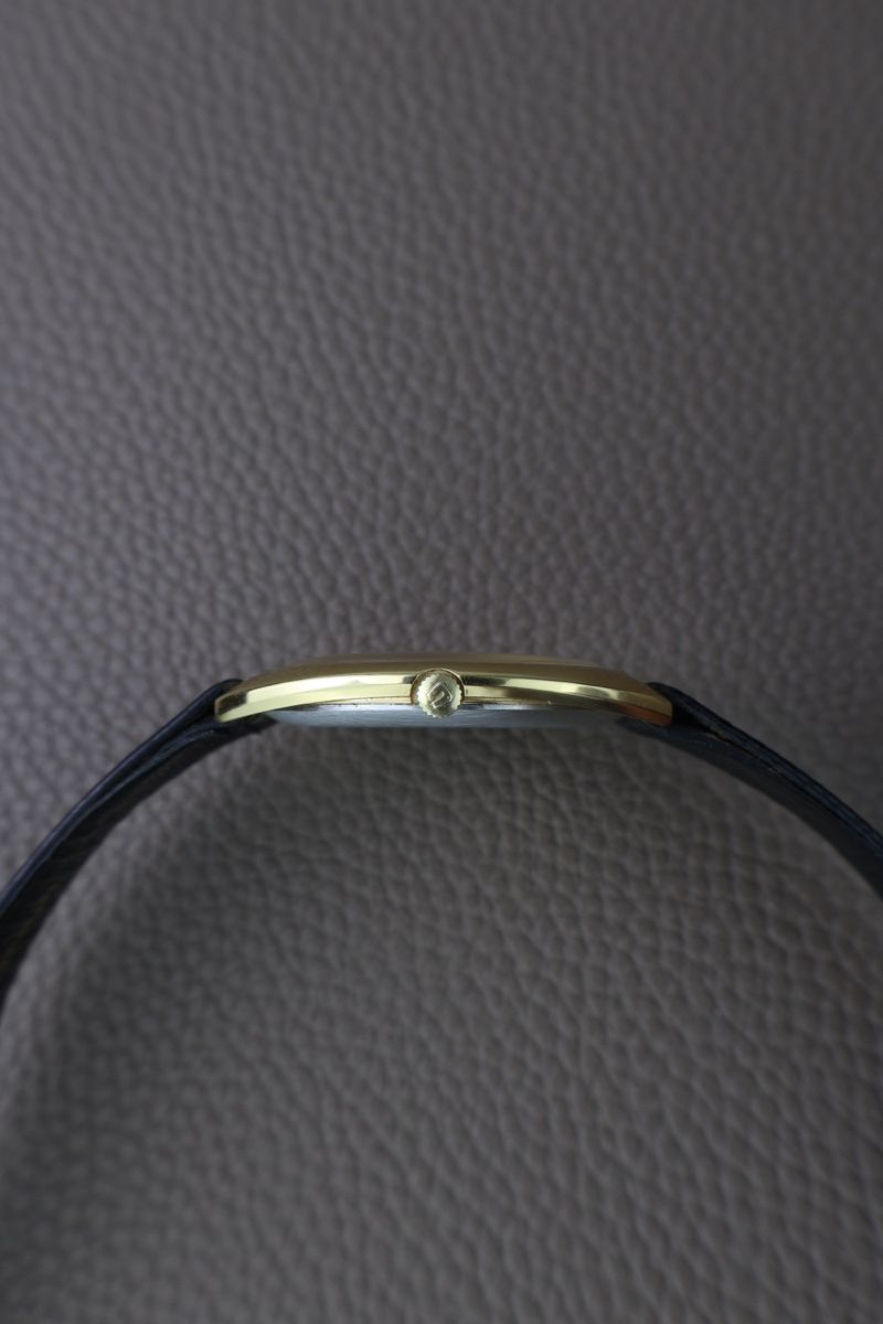 Universal Genève Montres: Universal Genève Gilt shadow  – D'occasion à Anières par Argo.Watches 3