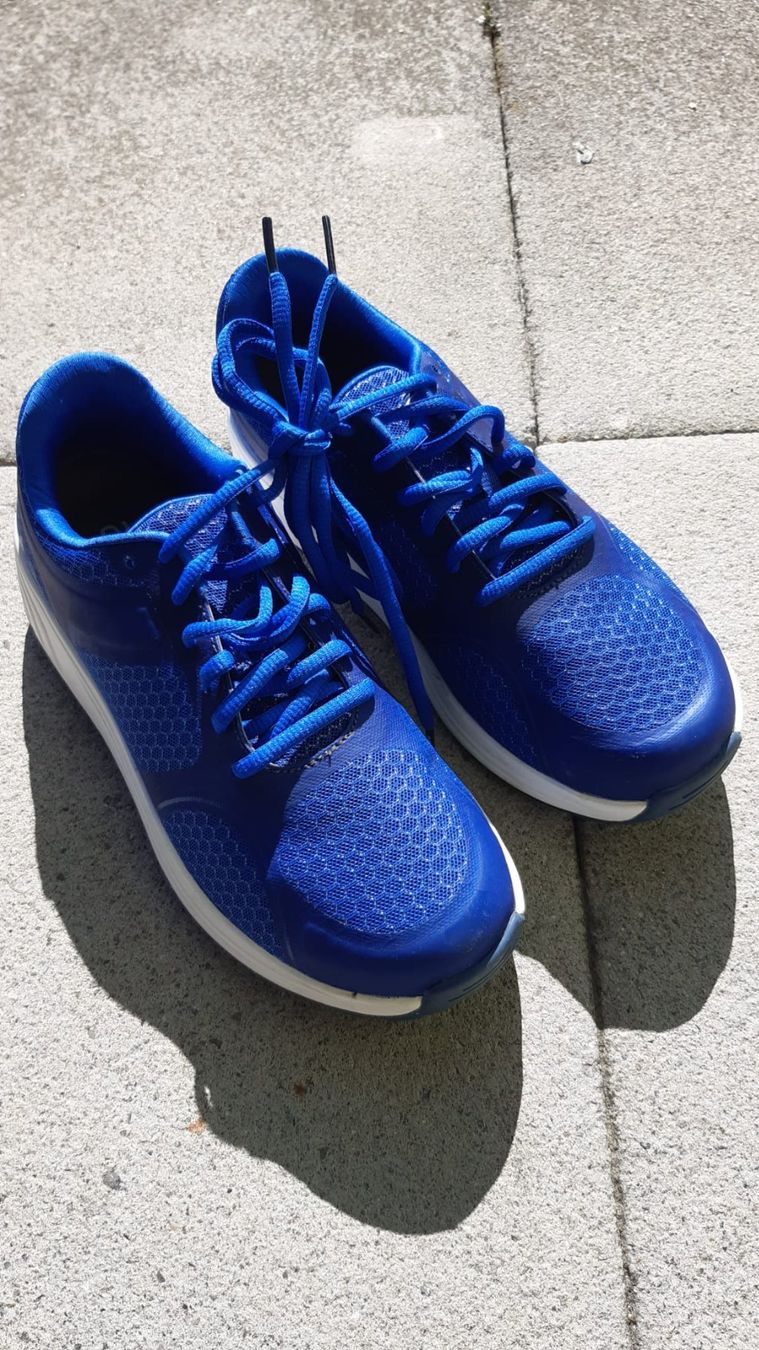 Scarpe da donna: Sneakers – Nuovo (secondo la descrizione) da Mühlethal venduto da Lapindeluxe