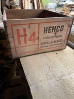 Holzkiste Henkel