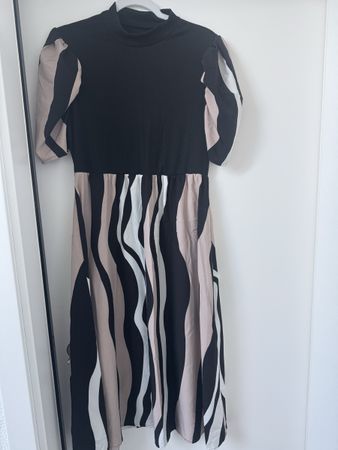 Sommerkleid mit Muster, Gr. XL