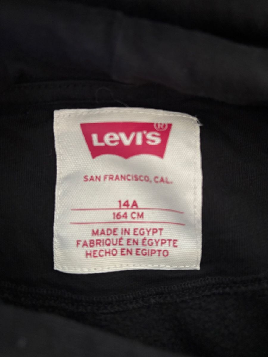 Levi's Maglioni & Felpe: Kapuzenpullover Levi's Schwarz Grösse 164 cm – Usato da Grosswangen venduto da Sunnyday35 1