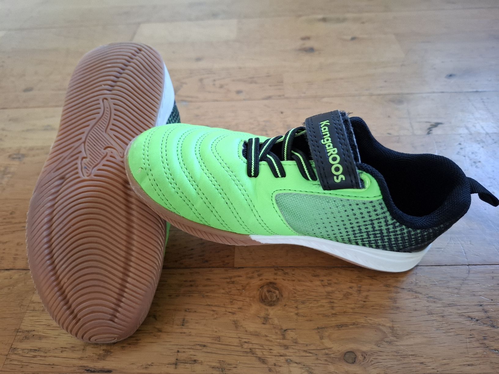Scarpe per ragazzi: Hallenschuh Grösse 29 – Usato da Langnau am Albis venduto da Maedhead 1