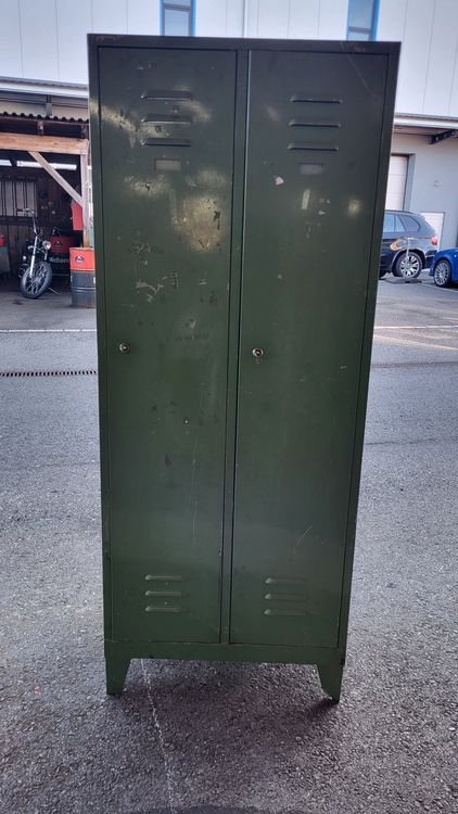 Spint Metall Schrank Vintage grün (Gebraucht) in Lömmenschwil für CHF ...