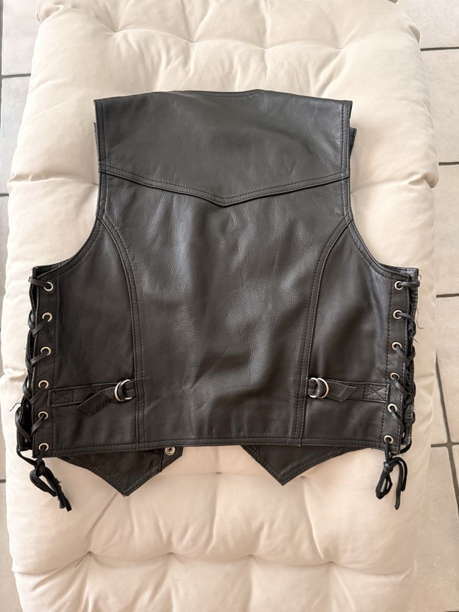 IXS Gilet & Giacche: Leder Weste schwarz Grösse S gebraucht – Usato da volketswil venduto da visitor01 7