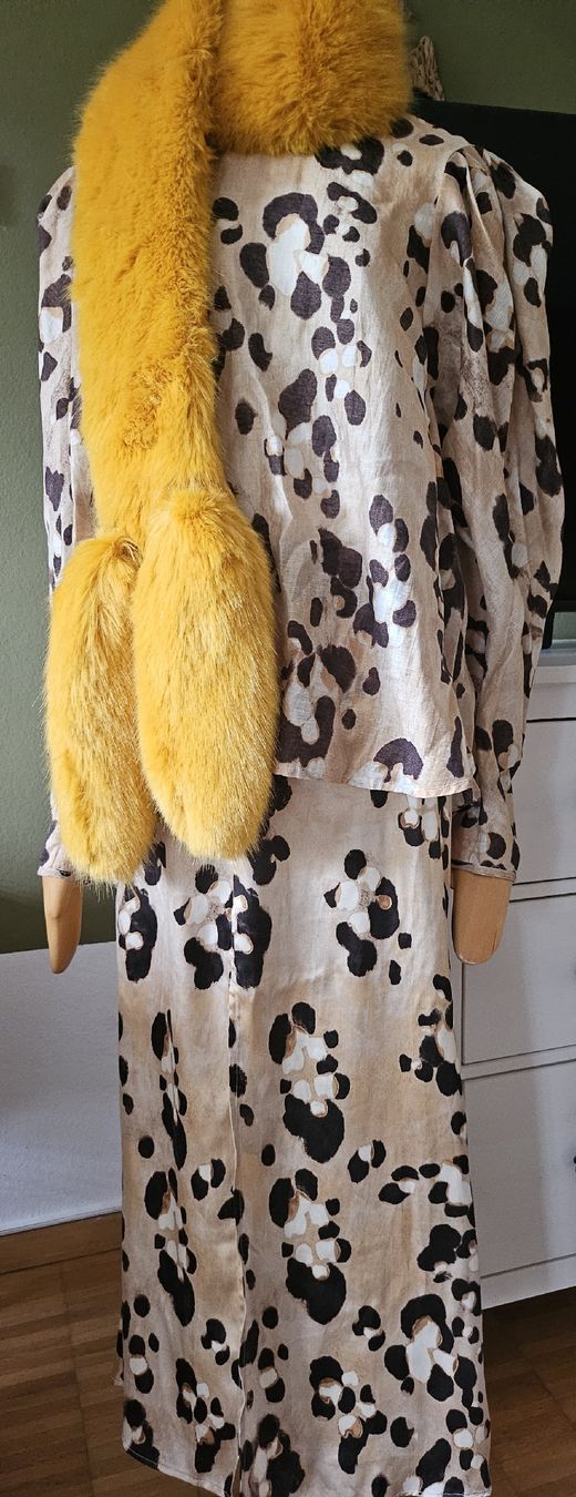 Costumi: H&M set Leo-Muster  – Usato da Bülach venduto da ane_yn2b 2