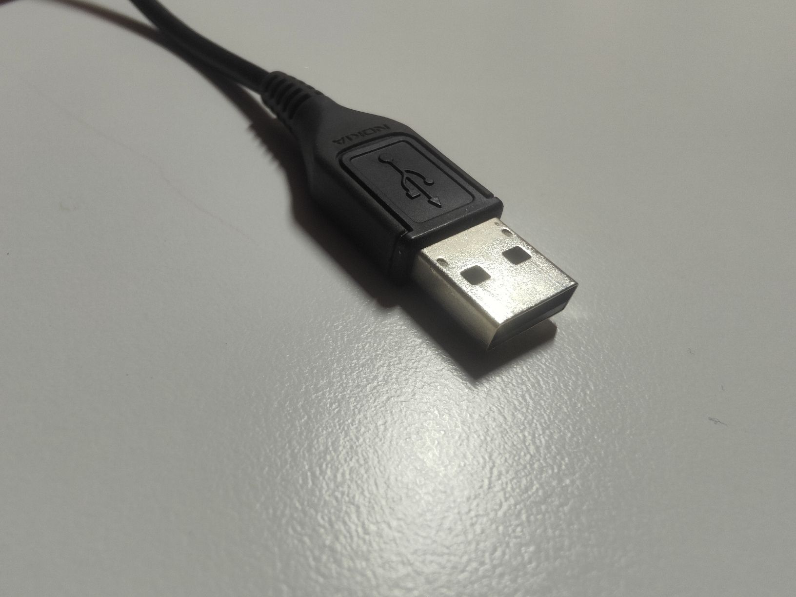 Nokia Cavi: Datenkabel USB - Mini USB, Schwarz, Top Zustand! – Usato da Ebikon venduto da shadow_of_seth 2