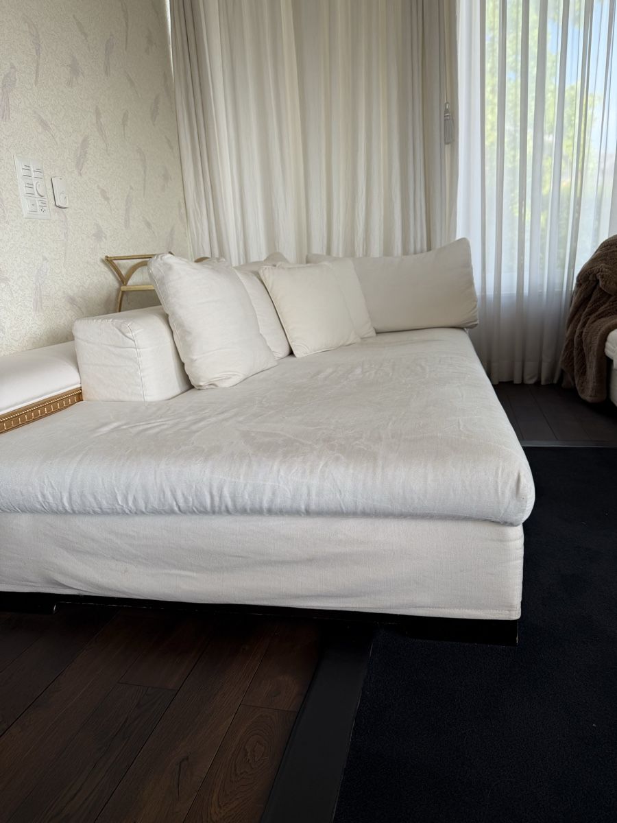 Sofas: Frigerio Poltrone E Diwani Sofa – Gebraucht aus Kilchberg ZH von Lisavivienne 2
