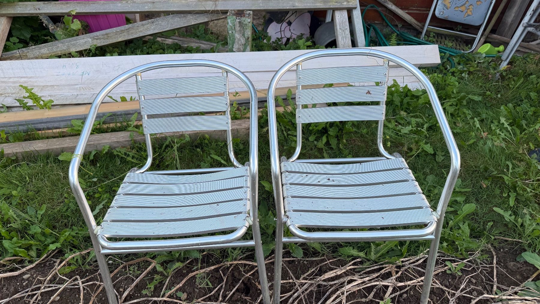 Stühle: Aluminium Stühle – Gebraucht aus Root von Jana_Ma
