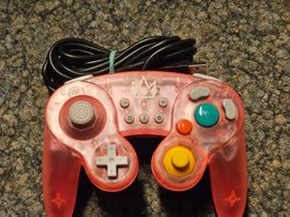 Hori Battle Pad (Peach Edition) Gamecube Design für Switch