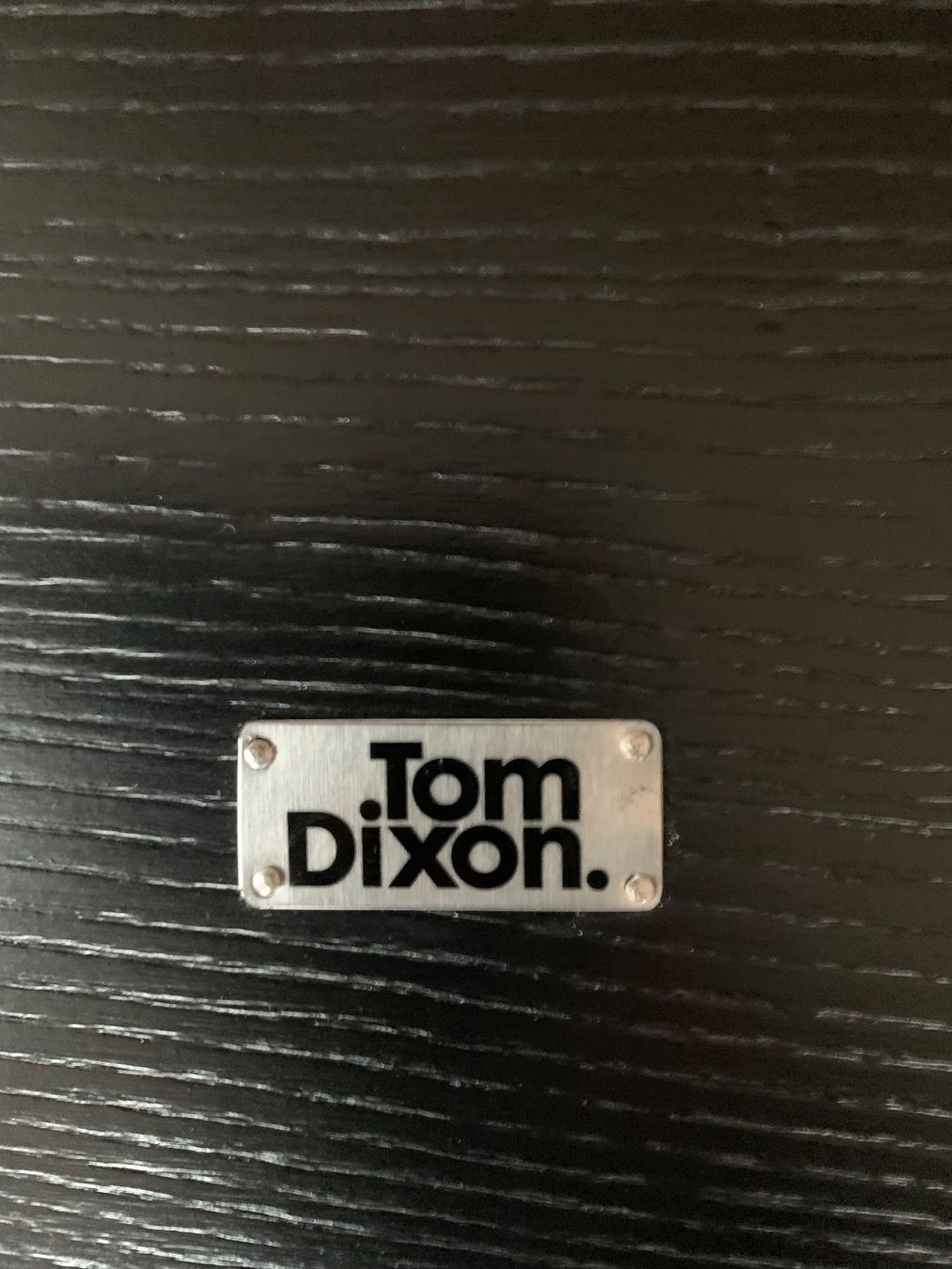 Tom Dixon Tavoli: TOM DIXON: Designer-Couchtisch, Eiche schwarz lackiert – Usato da Luzern venduto da designluzern 1