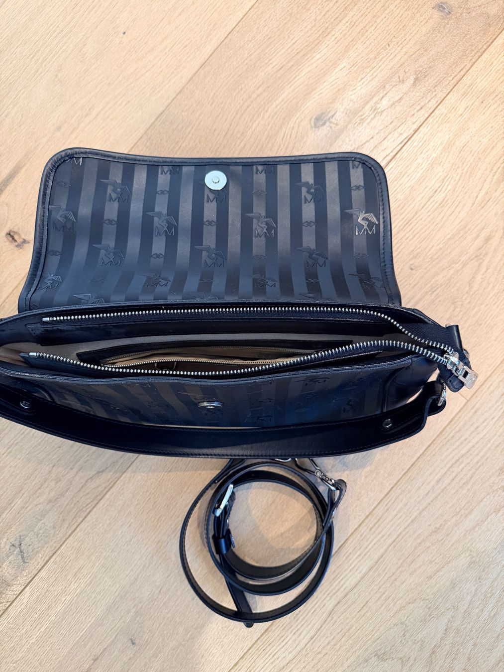 Maison Mollerus Borse da donna: Maison Mollerus Schultertasche – Usato da Endingen venduto da Kaiserpinguin 1