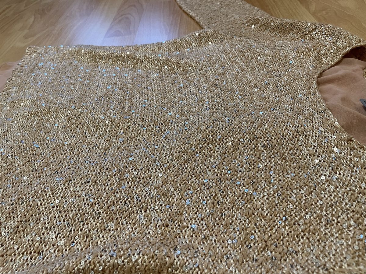Pulls & Sweat-shirts: Festlicher Paillettenpullover Gr. S, Vero Moda, Gold – D'occasion à Chur par Tsambiko 5