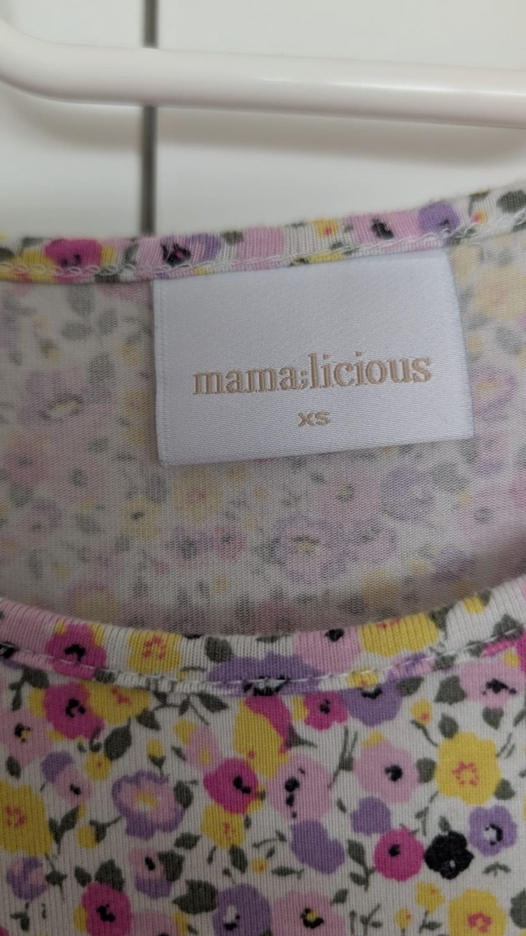T-Shirts: Umstands-Shirt mit Blumenmuster, Grösse XS – Gebraucht aus Au SG von and_cra 2