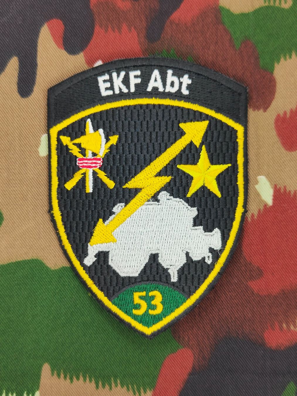 Schweizer Armee Placchette & Badge: Verbandsabzeichen EKF Abt 53 Kp 1 – Usato da Bauma venduto da SwissMilitaria