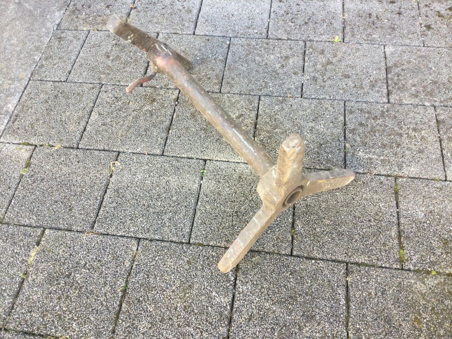 Werkzeuge: Uralte Rohr oder Säge Stütze Höhenverstellbar – Gebraucht aus Wangen SZ von kuriosum12 5