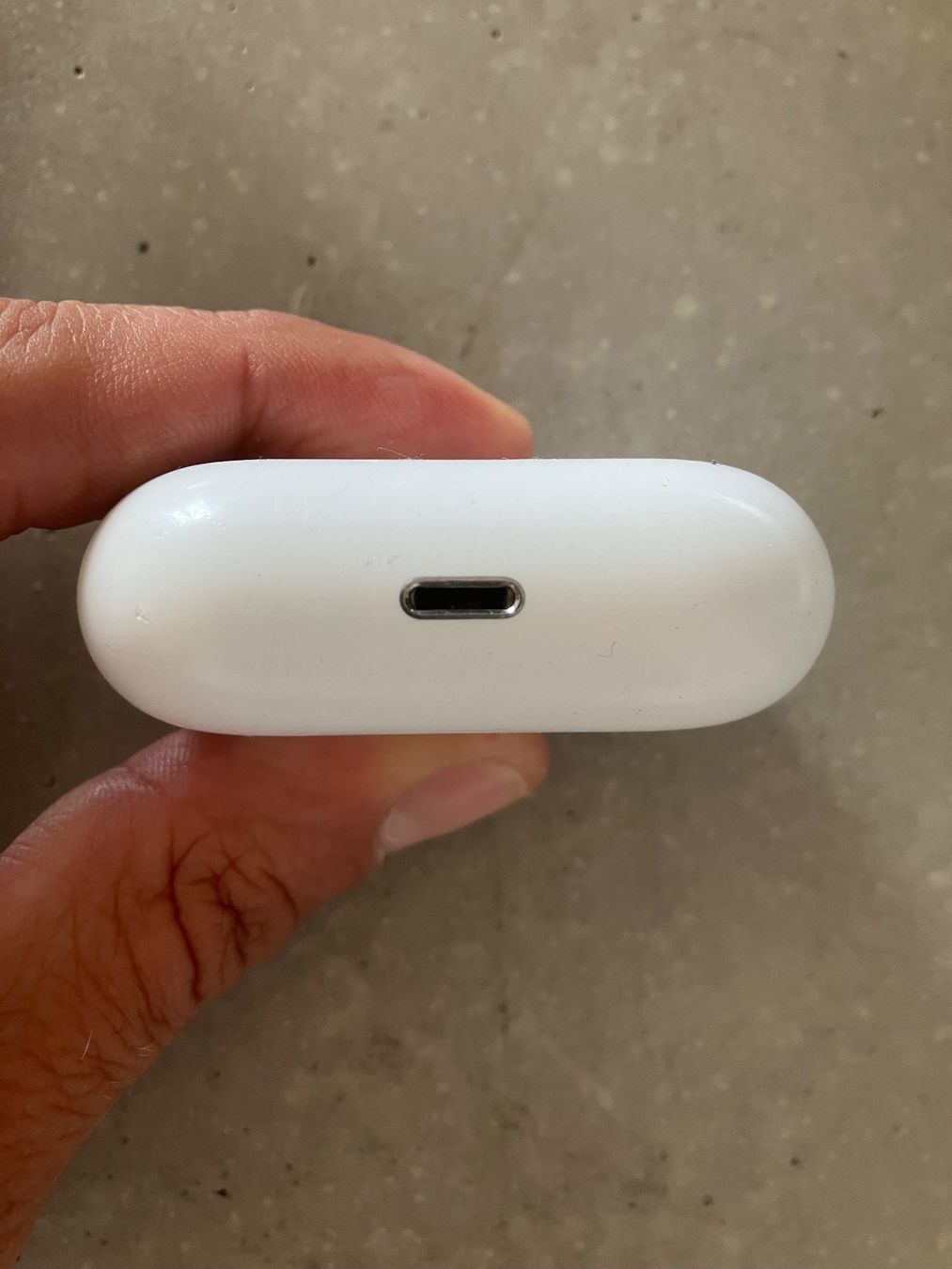 Apple Cuffie: Apple AirPods Pro 1 Charging Case – Usato da Lausanne venduto da mr.v 7