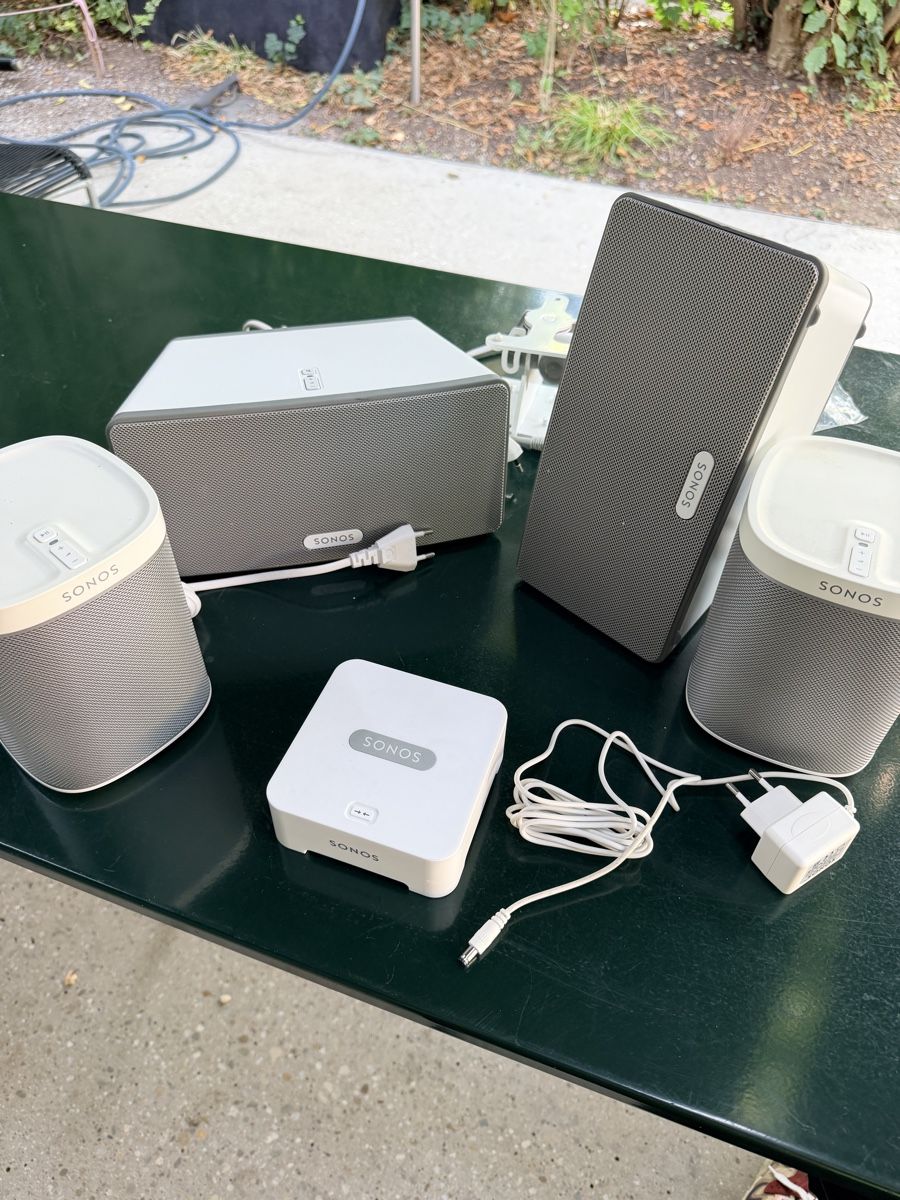 Sonos Haut-parleurs: Sonos Play:1 & Sonos Play:3 – D'occasion à Münchenstein par Dinton