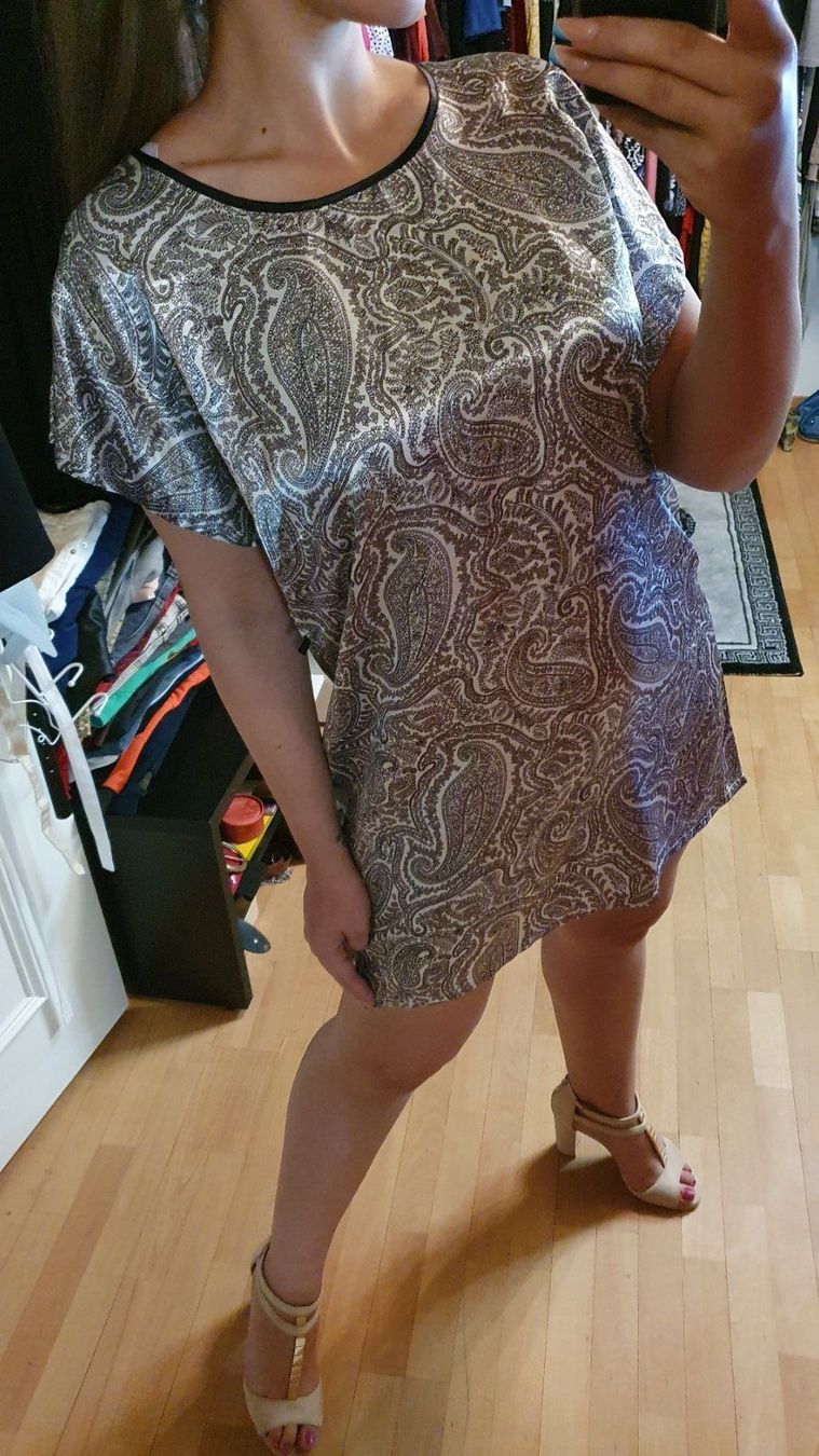Vestiti: 🌺Kleid Größe 38-40 🌺 – Usato da Wald ZH venduto da CapLux