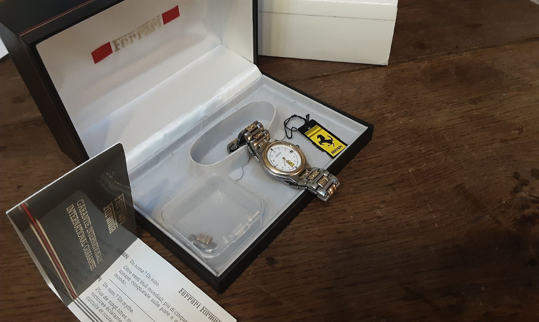 Ferrari Orologi: Montre FERRARI 32 mm quartz – Usato da Neuchâtel venduto da wyl_zxp8 3