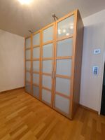 Kleiderschrank