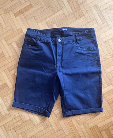 Damen Shorts Grösse 40
