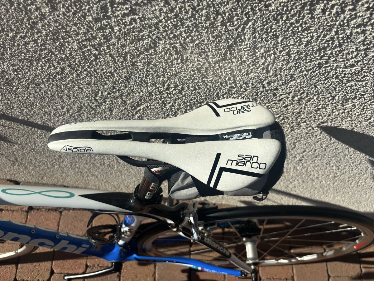 Bianchi Vélos: Vélo de course Bianchi 2C2 full carbone 52 taille – Neuf (Voir description) à Conthey par Michel124 6