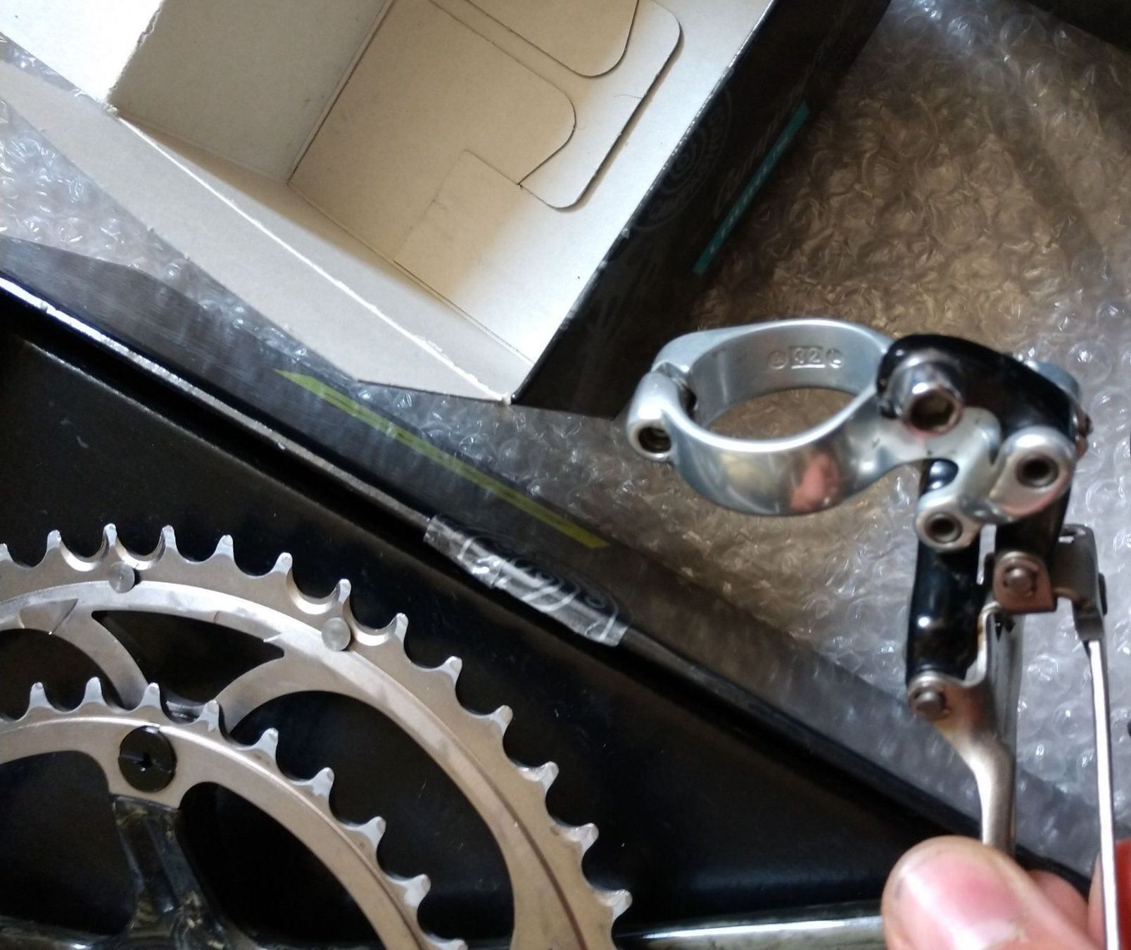 Campagnolo Pezzi di ricambio: Campagnolo Chorus 2x10 Carbon Gruppe 175 – Usato da Adliswill venduto da michael_rr 9