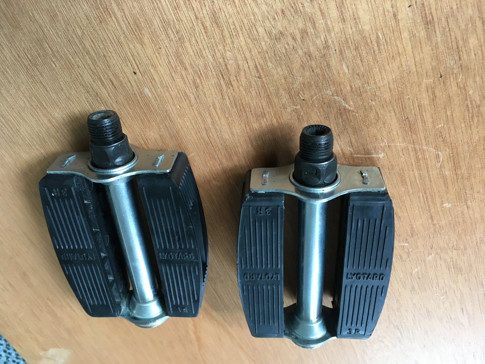 Pédales De Vélo Vintage LYOTARD - En Duraluminium, Pour Peugeot Course, Occasion Bon état