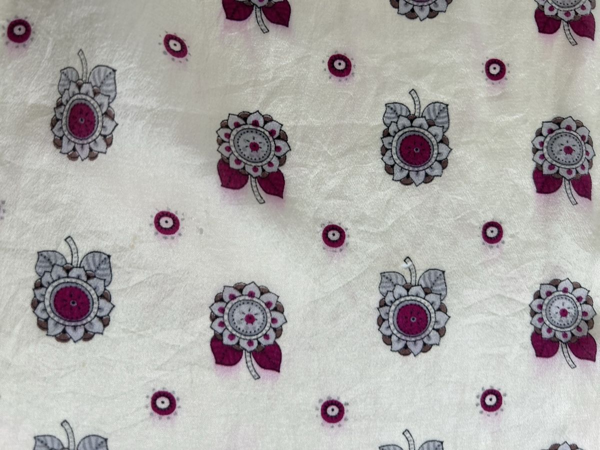 Foulards, Tücher & Schals: Oscar de la Renta Scarf 100% Silk Paisley Pattern – Gebraucht aus Saland von ele_vc96 4