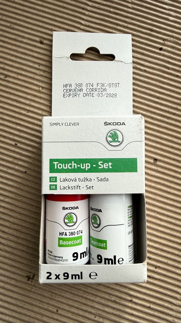 Make-up: Touch-up - Set Skoda rosso – Nuovo e nell'imballaggio originale da Breganzona venduto da mas_tv72