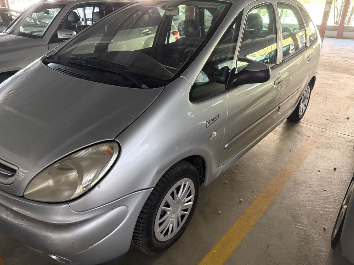 Citroën Automobili: Citroen picasso 2.0hdi ab mfk – Usato da Lyss venduto da xydz 3