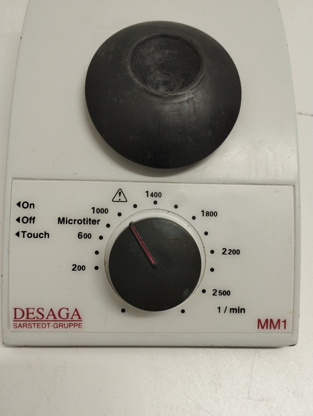 Accessori da laboratorio: Desaga MM1 Vortexer – Usato da Niederdorf venduto da LeptonAG_Labor 1