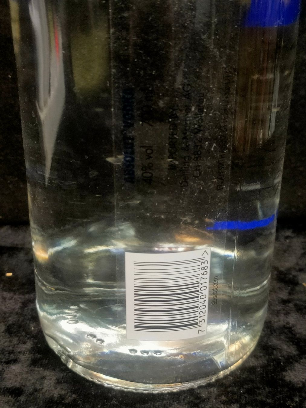 Absolut Vodka Spirituosen: ABSOLUT VODKA BOUTEILLE ENTAMÉ – Gebraucht aus Genève von Leboucheoreilles 4