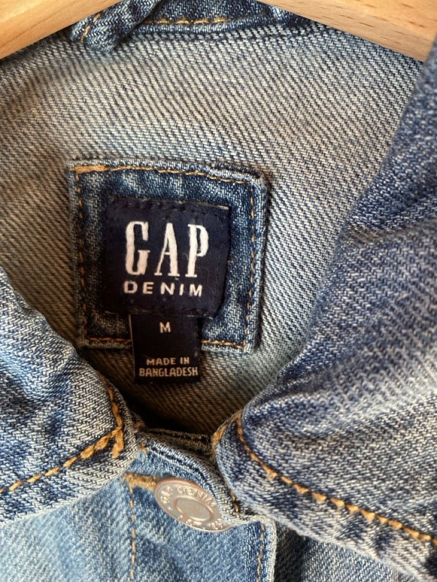 Gap Giacche & Cappotti: Jeansjacke von GAP Gr. 130 – Usato da Saanenmöser venduto da ballerinas 1