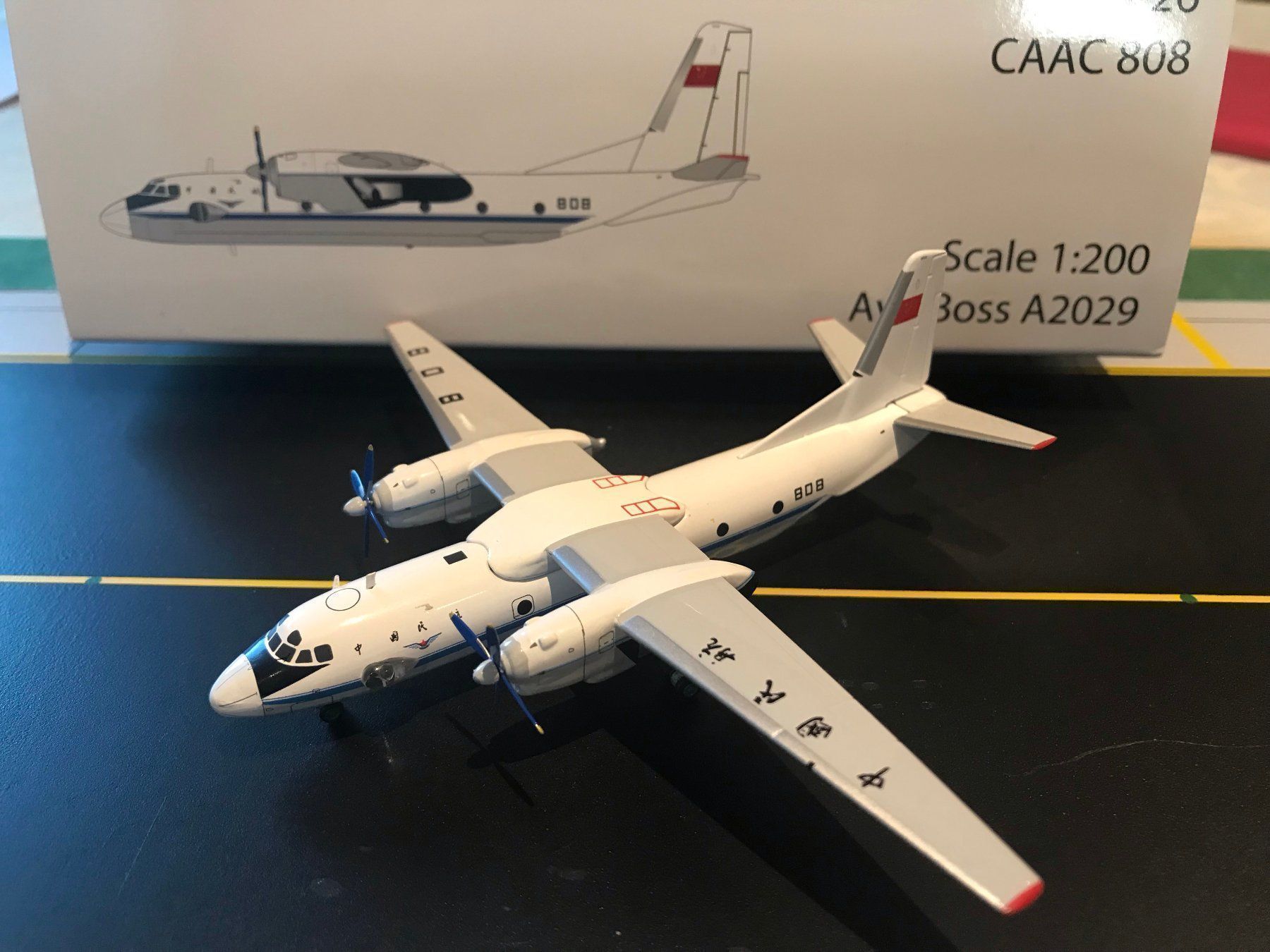 Modellbausätze & Standmodelle: Antonov An-26 CAAC 1:200 Metall – Neu und originalverpackt aus Hochfelden von aviatikboerse_top