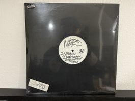 N*E*R*D - No One Ever Really Dies / Brand new