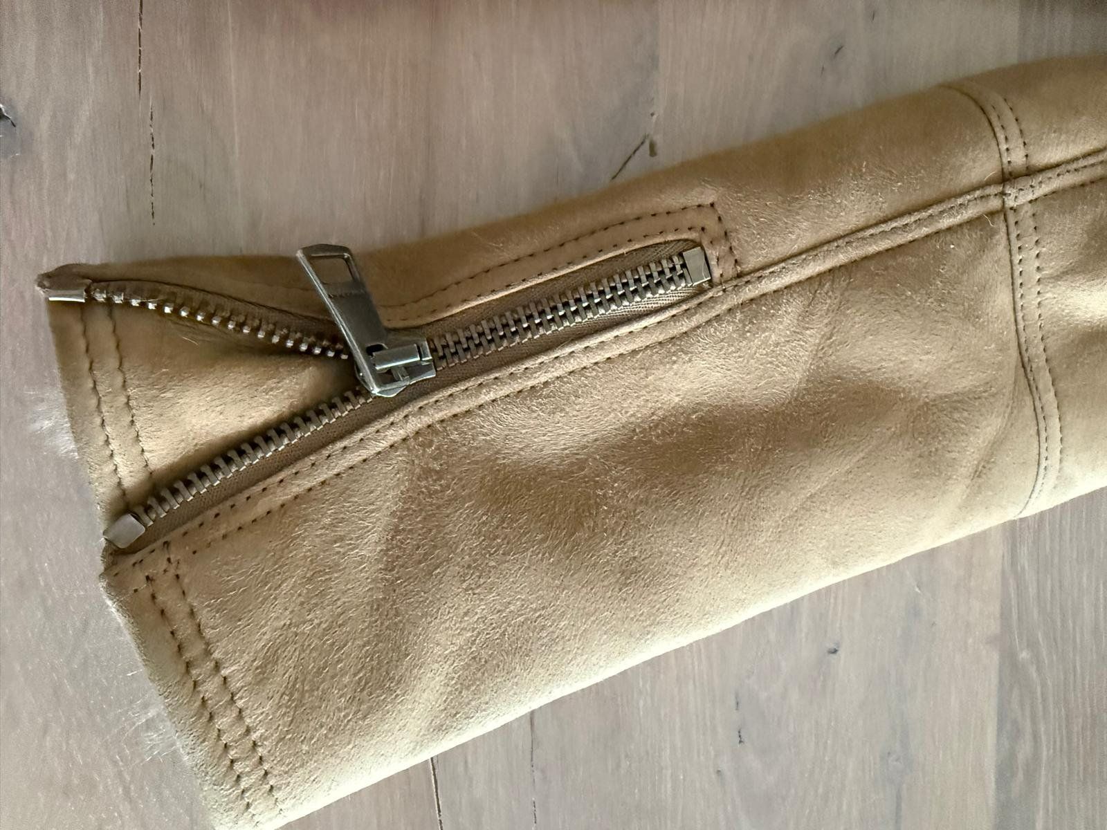 Burberry Giacche: Schöne Lammfelljacke Burberry – Usato da Dübendorf venduto da Gfenn01 4