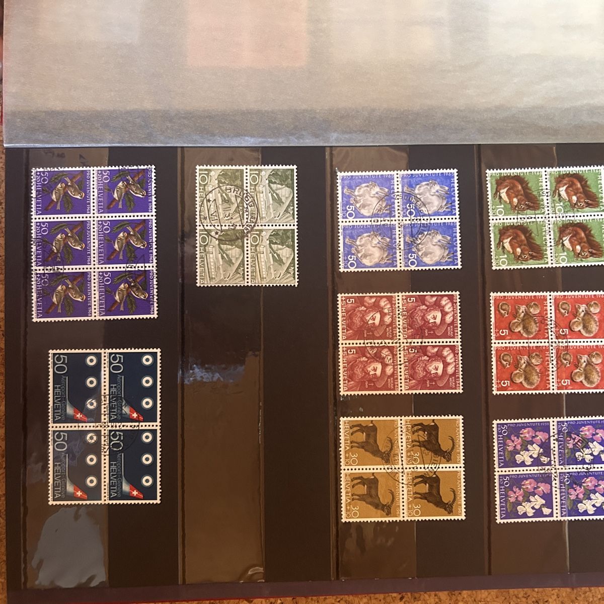 Tous les timbres: Briefmarken viele Schweizer Briefmarken! – D'occasion à Laufen par belleskulptur 3
