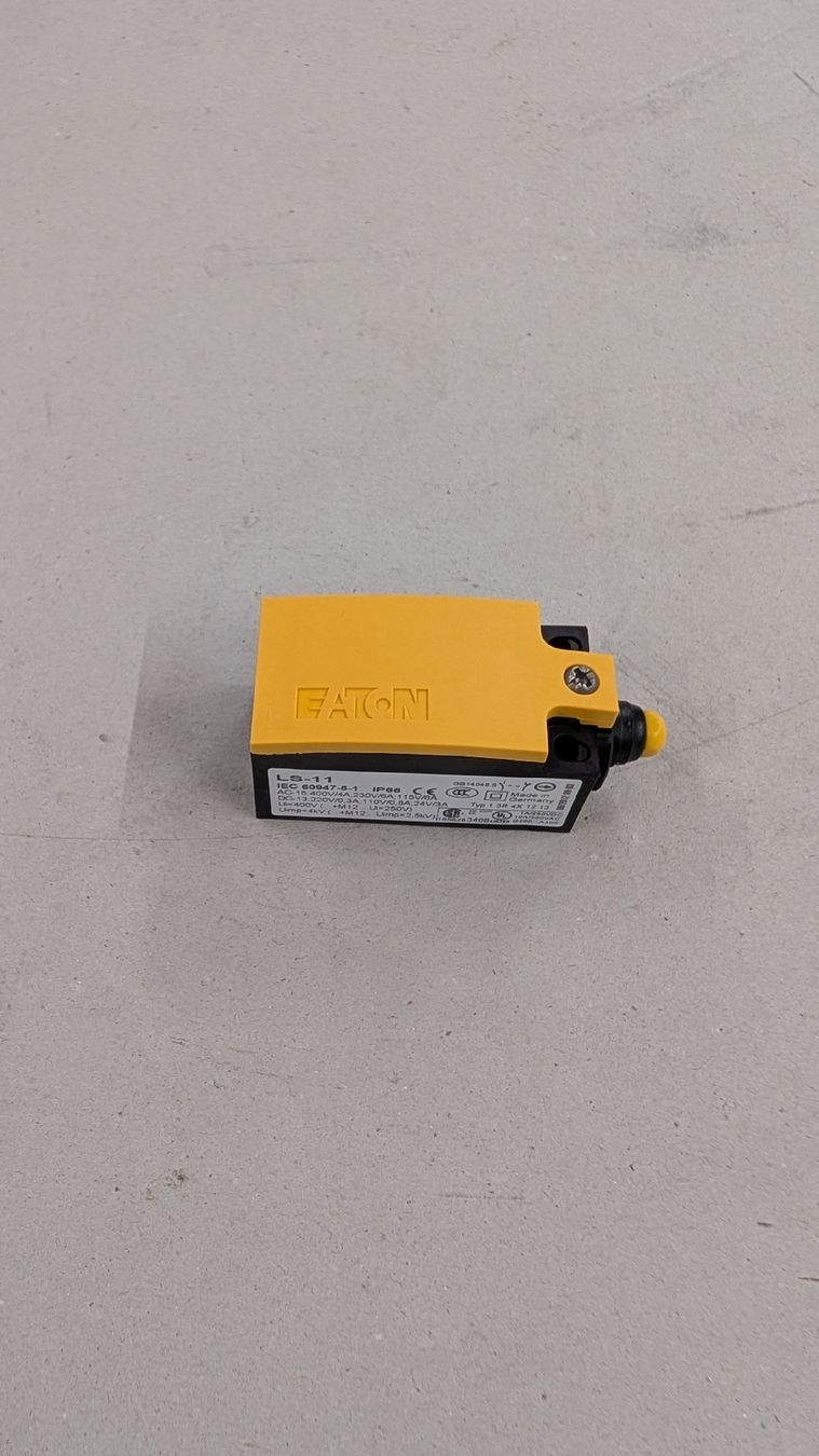 Eaton Interruttori: Positionsschalter mit Kuppenstössel LS-11 – Nuovo e nell'imballaggio originale da Volketswil venduto da mar_c5pv