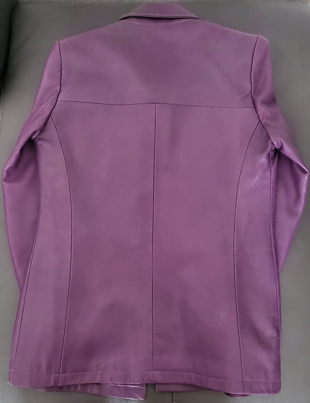 Giacche: Veste en cuir. – Nuovo (secondo la descrizione) da Neuchâtel venduto da wikit 5